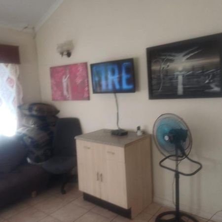 Kempton Park Lodge Birch Acres קמפטון פארק מראה חיצוני תמונה