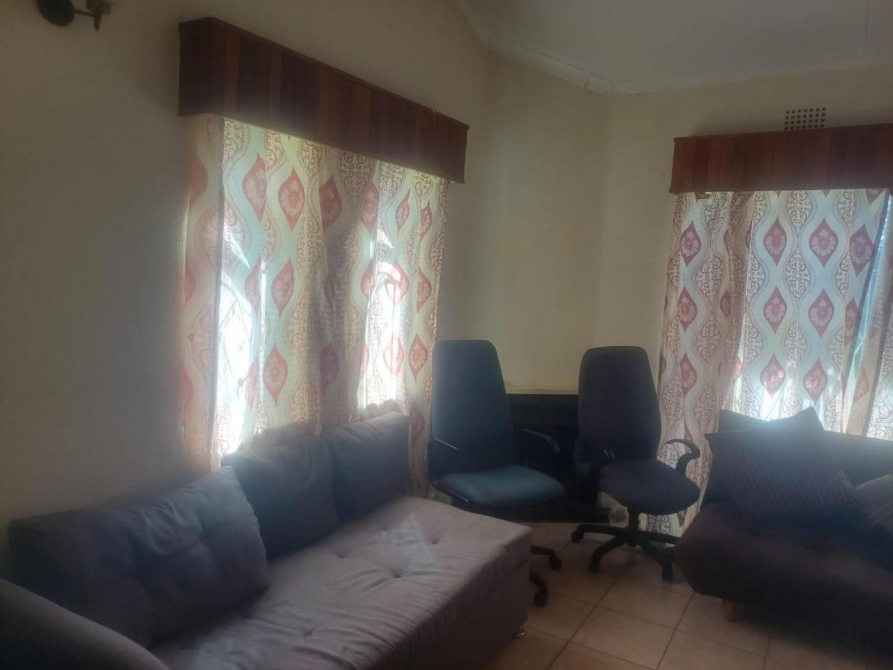 Kempton Park Lodge Birch Acres קמפטון פארק מראה חיצוני תמונה