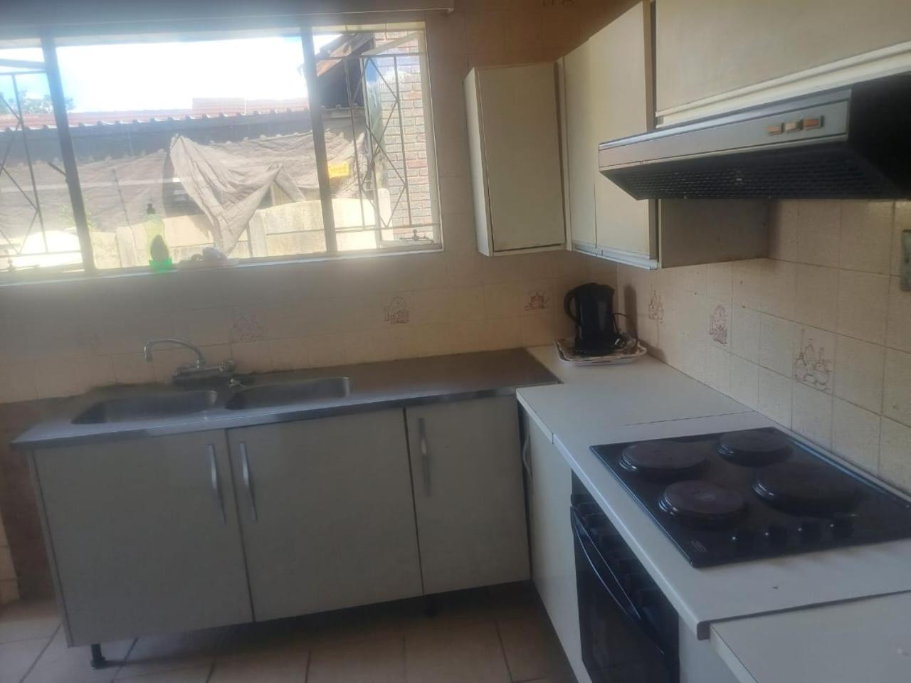 Kempton Park Lodge Birch Acres קמפטון פארק מראה חיצוני תמונה