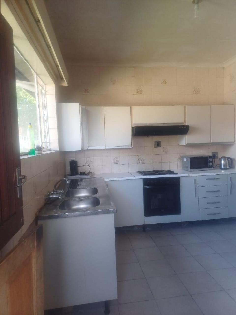 Kempton Park Lodge Birch Acres קמפטון פארק מראה חיצוני תמונה