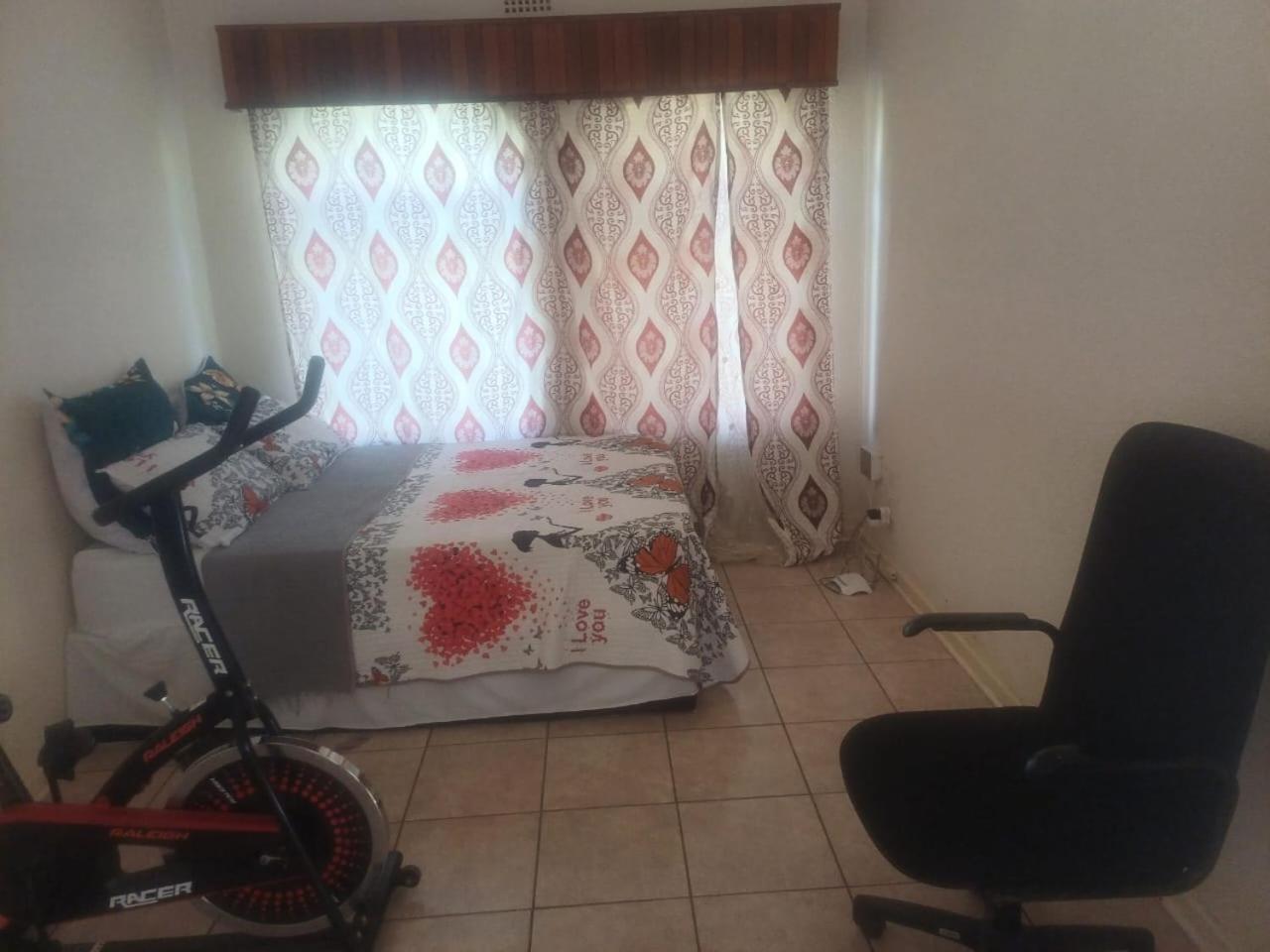 Kempton Park Lodge Birch Acres קמפטון פארק מראה חיצוני תמונה