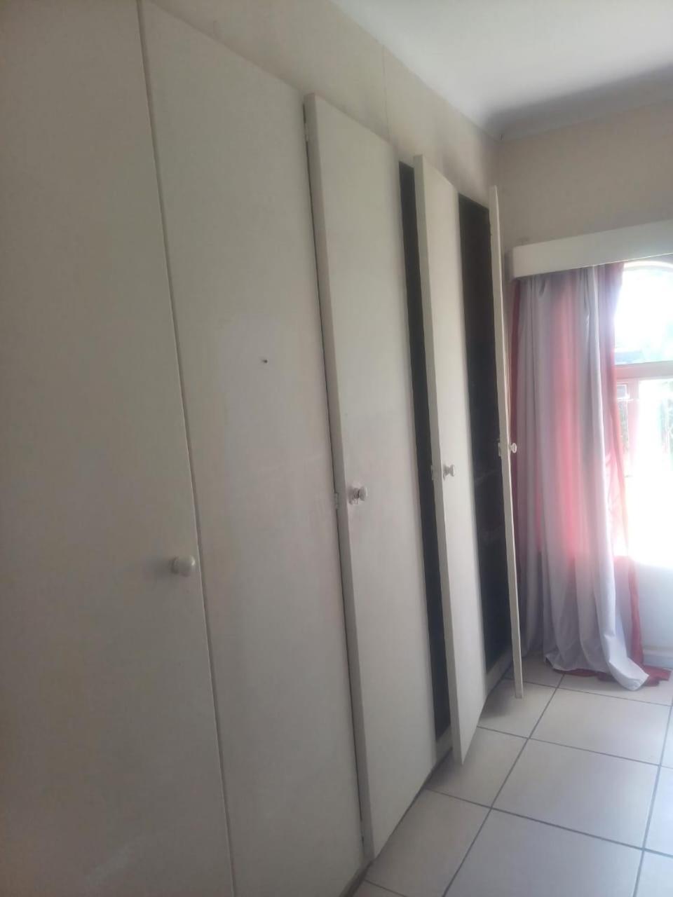 Kempton Park Lodge Birch Acres קמפטון פארק מראה חיצוני תמונה