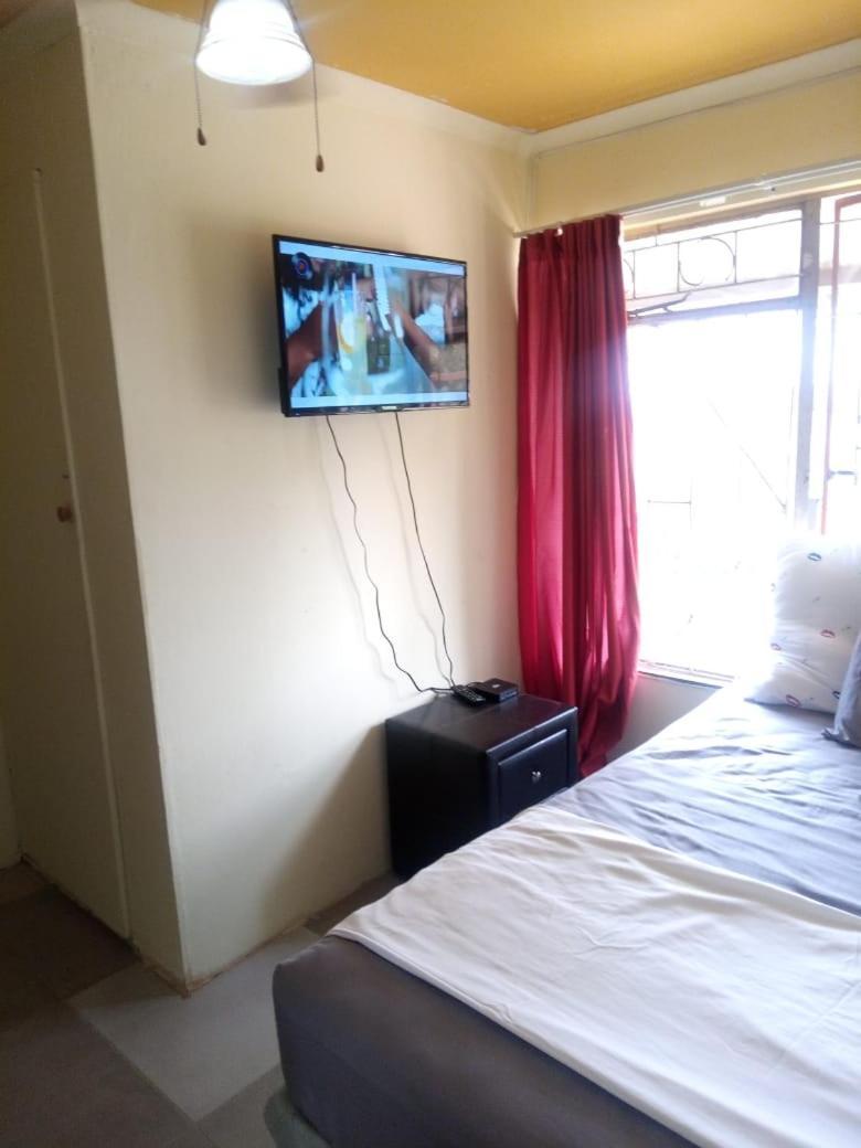 Kempton Park Lodge Birch Acres קמפטון פארק מראה חיצוני תמונה